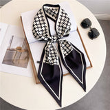 FASHIONABLE AND VERSATILE DOUBLE-LAYER SCARF