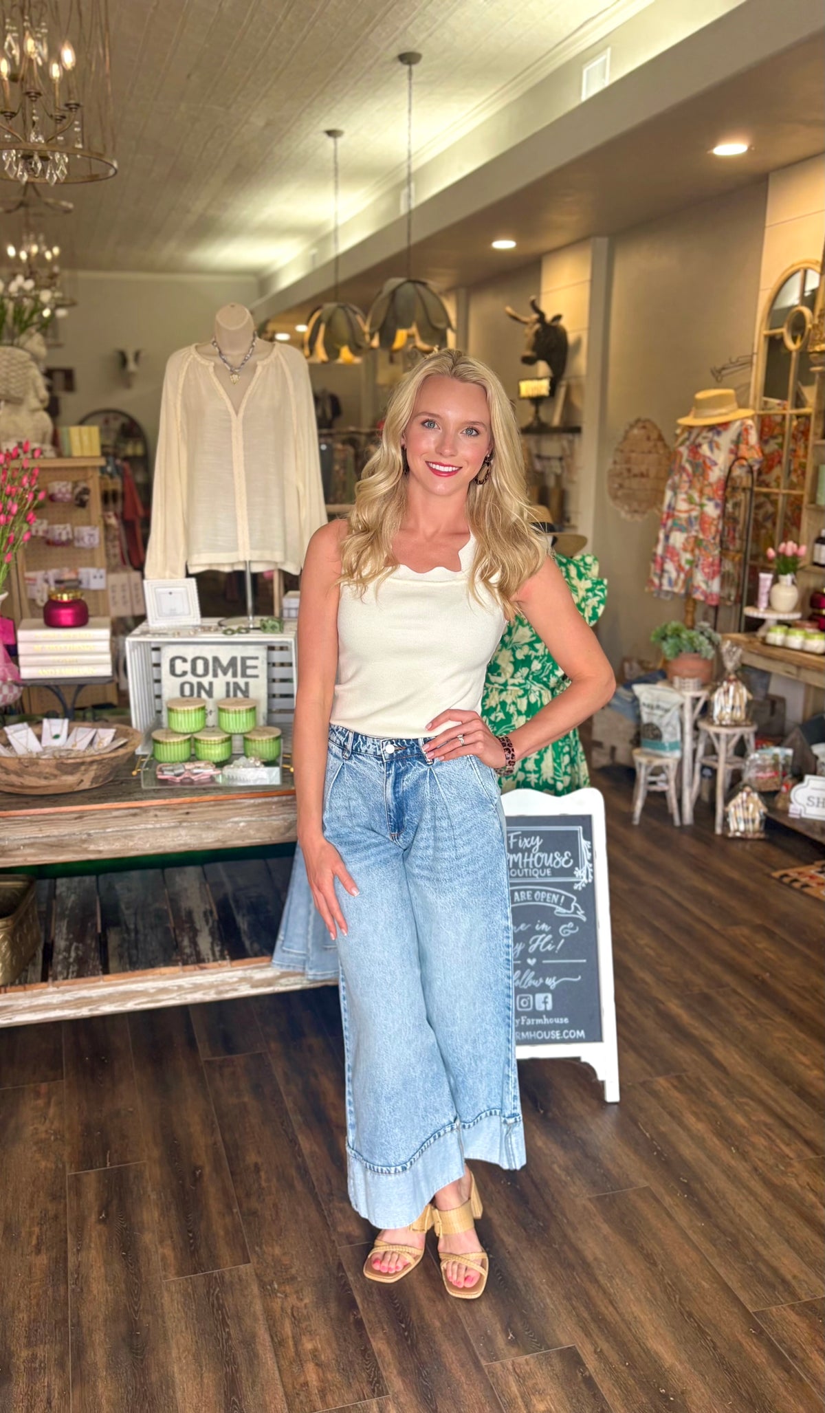 Washed Cuffed Hem Wide Leg Denim Pants