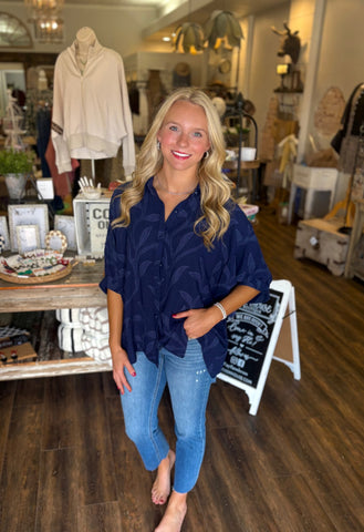 Oversized Textured Leaves Blouse