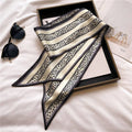 FASHIONABLE AND VERSATILE DOUBLE-LAYER SCARF