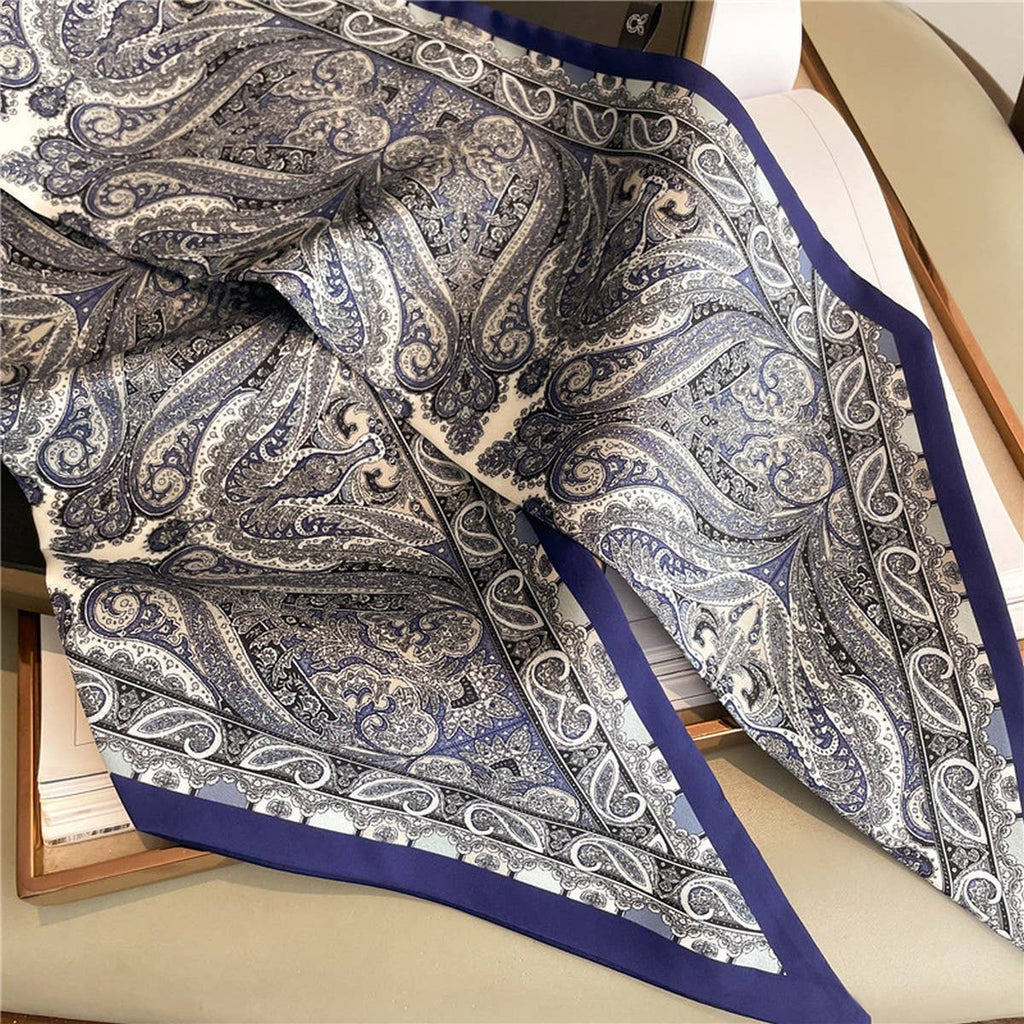 FASHIONABLE AND VERSATILE DOUBLE-LAYER SCARF