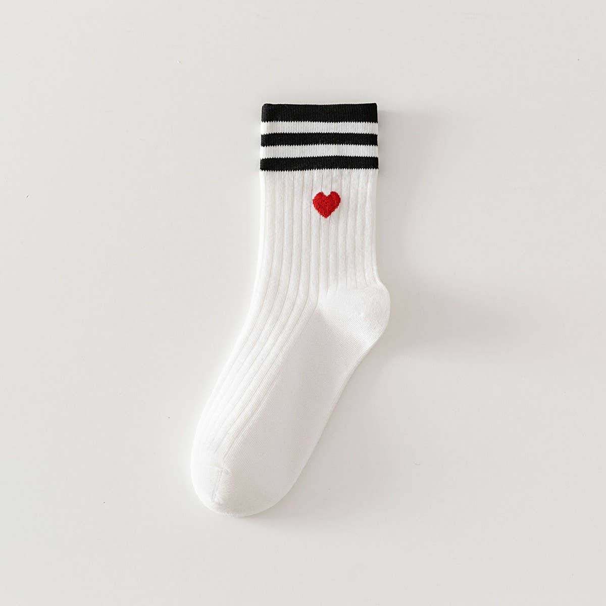 College Style Heart, Two Stripes Print Crew Socks
