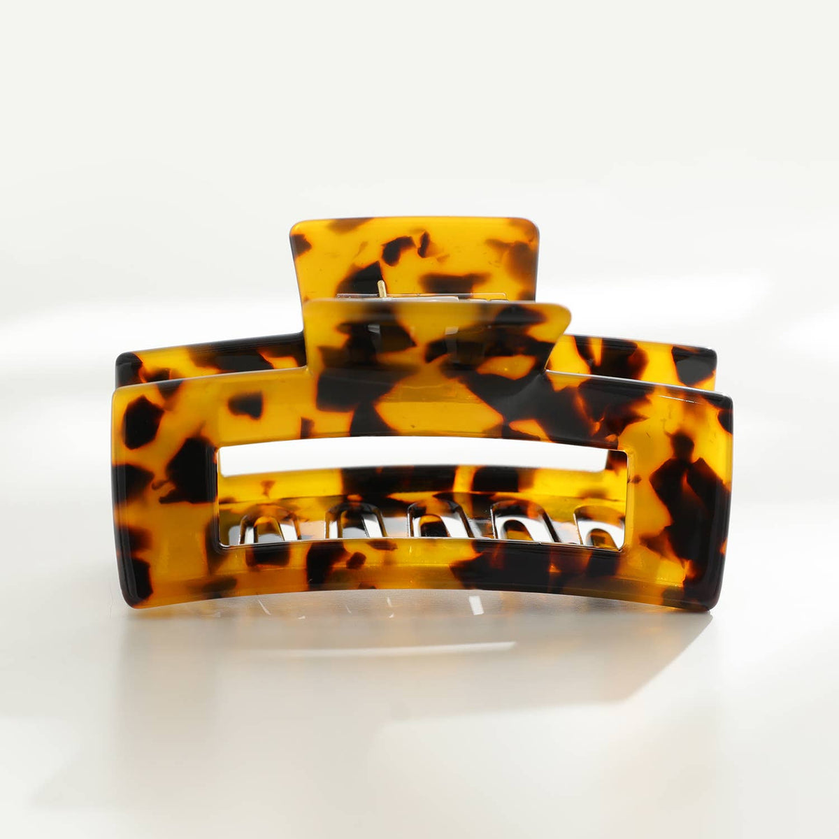 Luna Medium Core | Classic Medium Rectangle Claw Clip