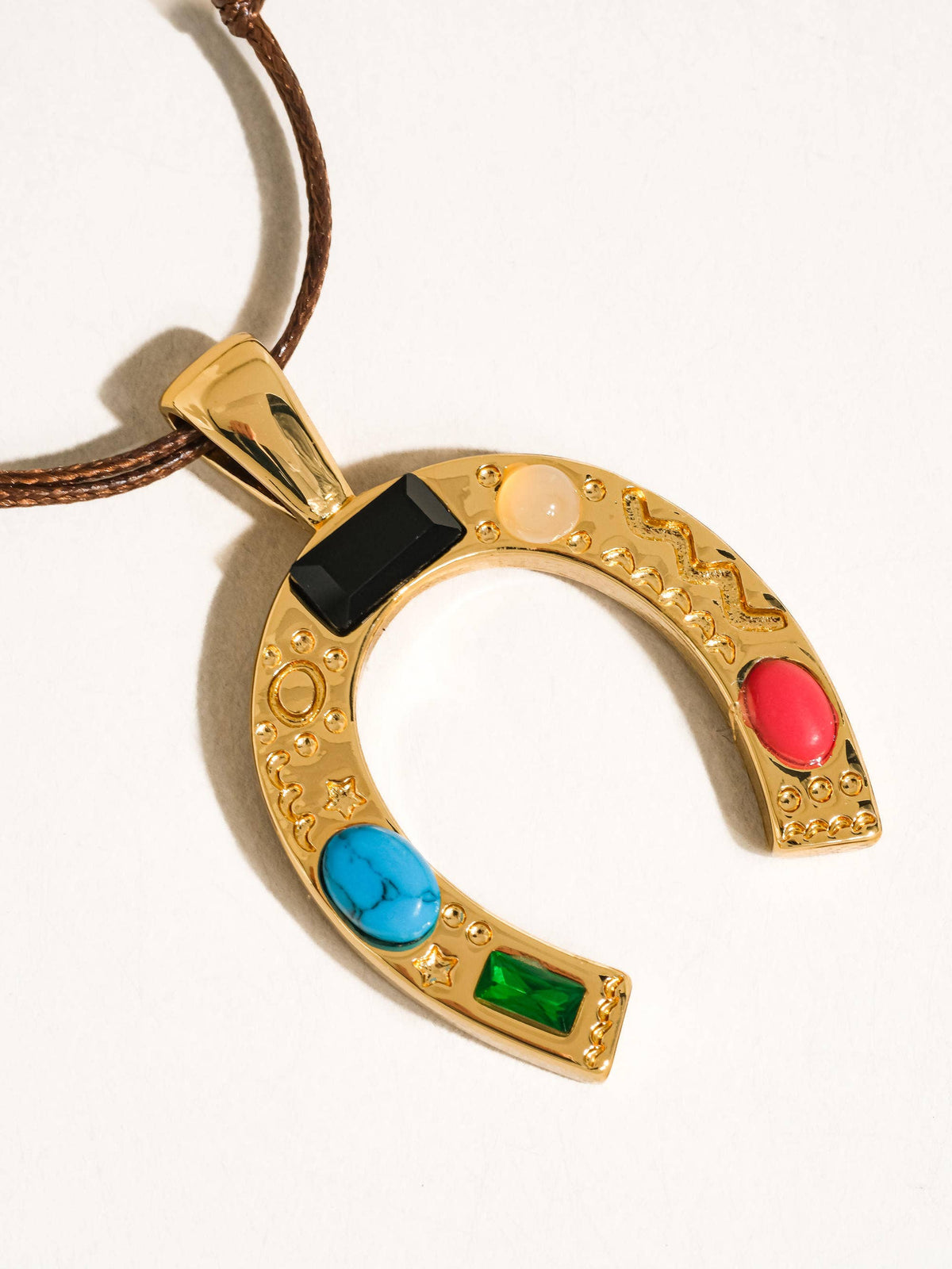 Maribel 18K Gold Western Large Horseshoe Necklace