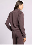 Kai Mock neck