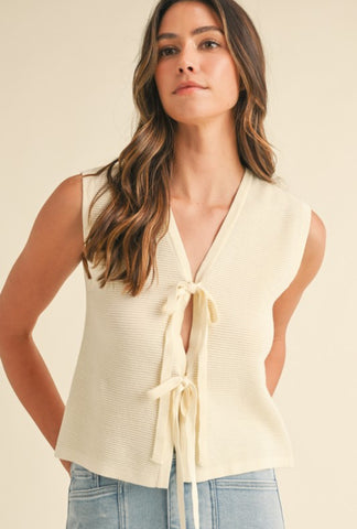 Front Bow Detail Sweater Vest