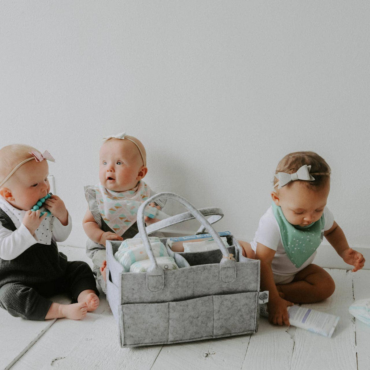 Lincoln Bandana Bib Set