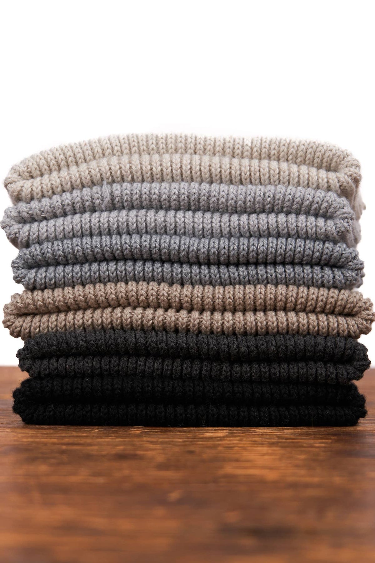 Merino Wool and Recycled Poly "In The City" Beanie -CHARCOAL