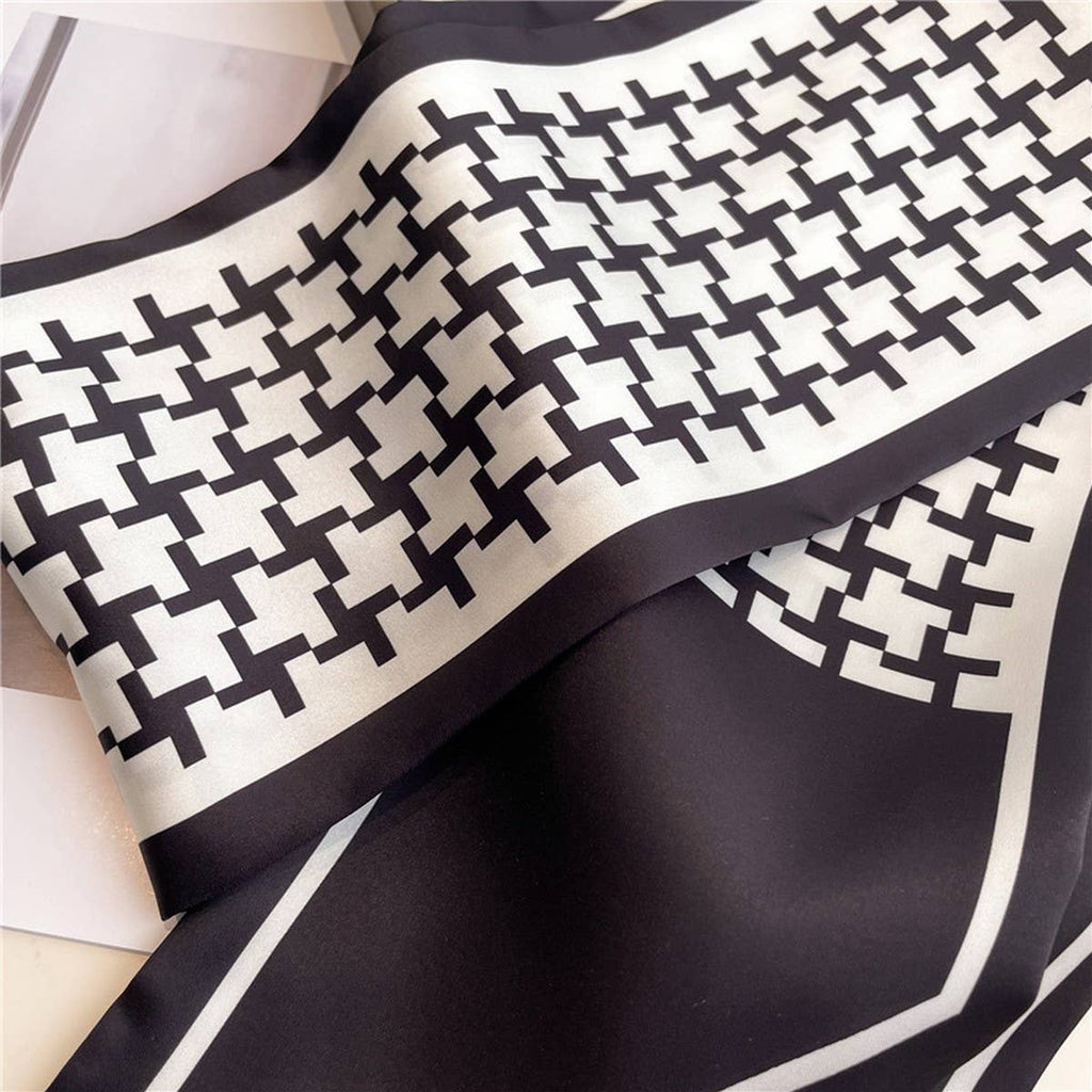 FASHIONABLE AND VERSATILE DOUBLE-LAYER SCARF